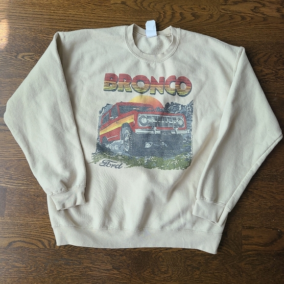 Junk Food Ford Bronco Cream Sweatshirt Sz.M - Picture 1 of 9